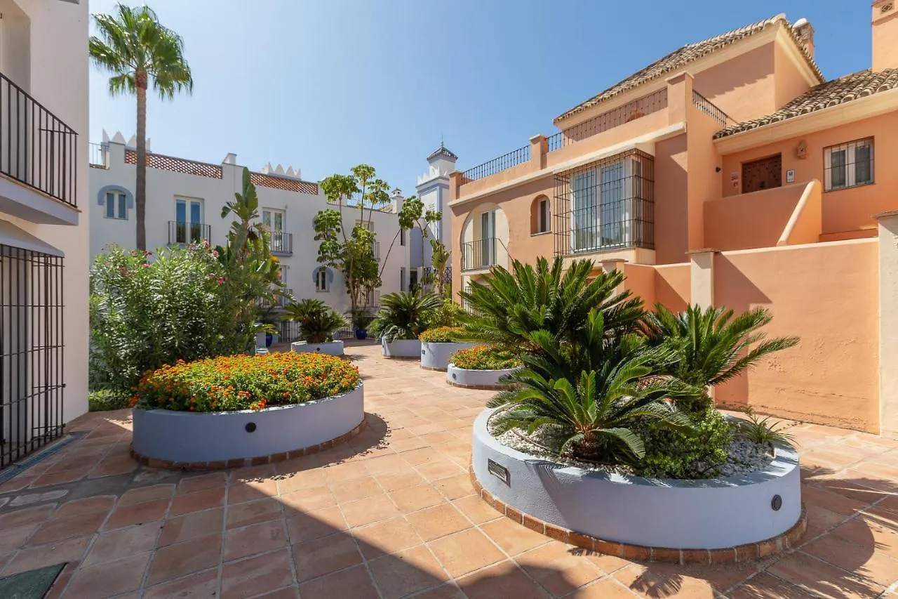 La Perla 1501 Apartment Casares
